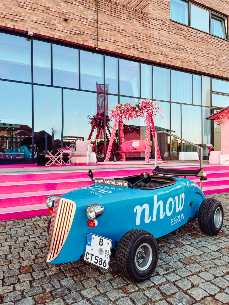Drink & Drive AfterWork Tour - NHOW Hotel & Hotrod Tour Berlin