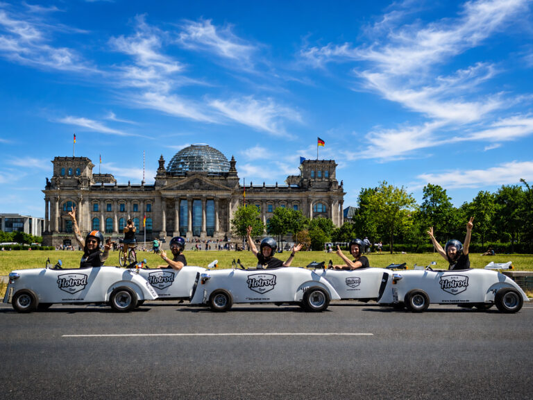 Berlin Hotrod Tour zum Reichstag