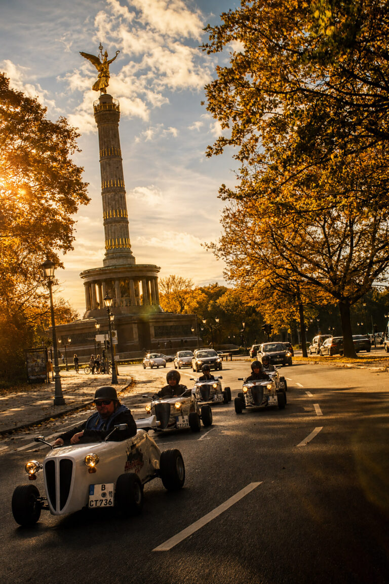 Hotrod Tour Berlin: Sightseeing Tour in a mini Hotrod (Must Do for Summer)