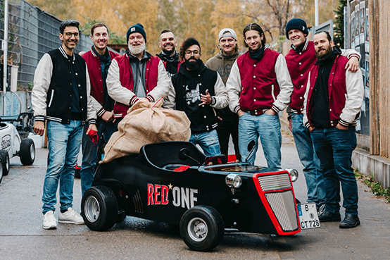 Kleine Gruppen Unternehmung im Hotrod Berlin